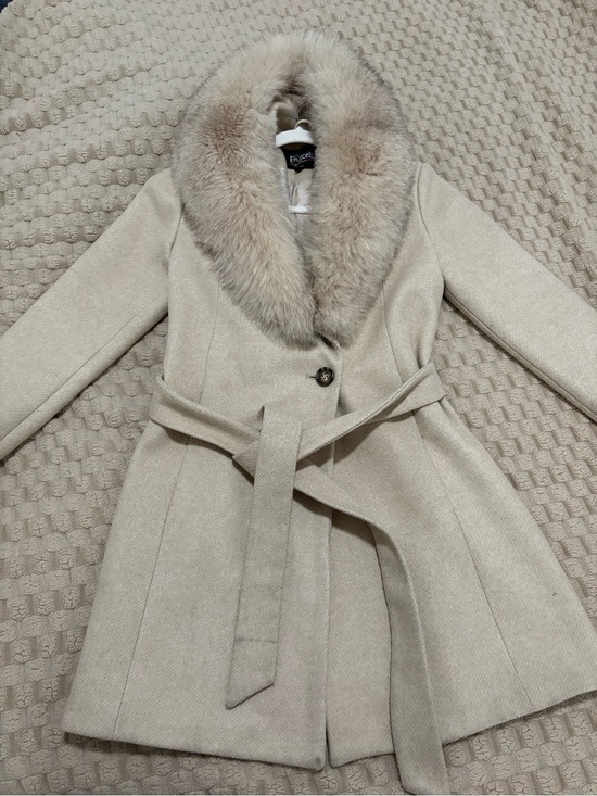 Italian brand Other - Belted Trench with Real Fox Fur Collar